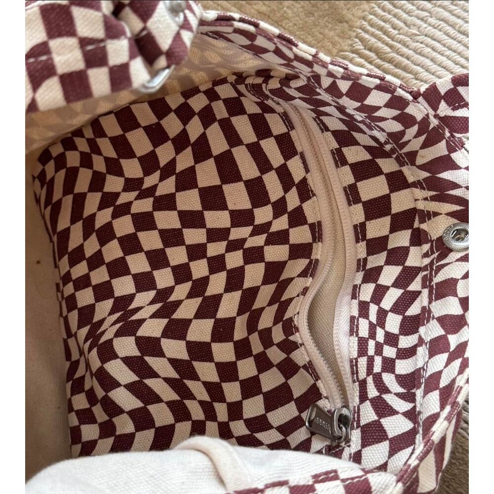 BAGGU Horizontal Duck Bag Trippy Checker Maroon Ivory Print Wearable Art Modern - Picture 6 of 8